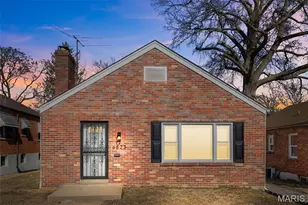 6823 Julian Ave, University City, MO 63130 - Photo 1
