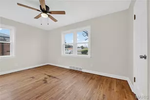 9240 Hathaway Dr, Jennings, MO 63136 - Photo 13