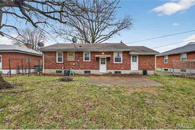 9240 Hathaway Drive, Jennings, MO 63136 - Photo 19