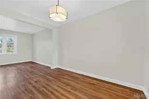 9240 Hathaway Dr, Jennings, MO 63136 - Photo 9