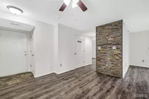 2460 Lampong Dr, Saint Louis, MO 63125 - Photo 7