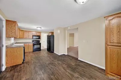 588 Locust Street, Lebanon, MO 65536 - Photo 11