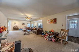 588 Locust St, Lebanon, MO 65536 - Photo 15