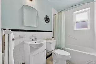 1719 Veronica Ave, Saint Louis, MO 63147 - Photo 9