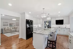 9102 Fox Estates Dr, Sunset Hills, MO 63127 - Photo 5