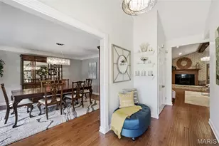 9102 Fox Estates Dr, Sunset Hills, MO 63127 - Photo 9