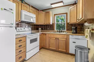 6845 Pawnee, French Village, MO 63036 - Photo 39