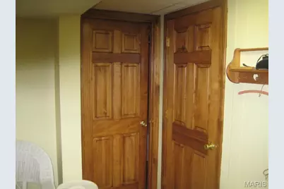 6845 Pawnee, French Village, MO 63036 - Photo 35