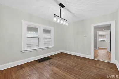 5220 Dewey Avenue, Saint Louis, MO 63116 - Photo 5