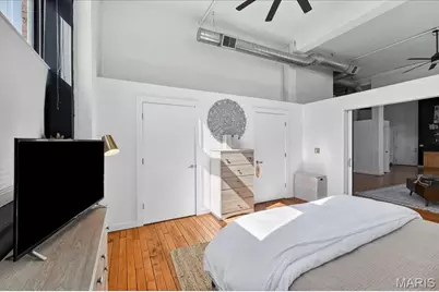 4242 Laclede Avenue #102, Saint Louis, MO 63108 - Photo 11