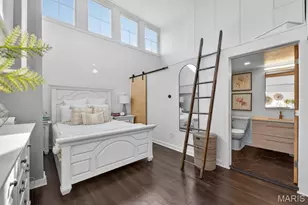 4242 Laclede Ave, Saint Louis, MO 63108 - Photo 11