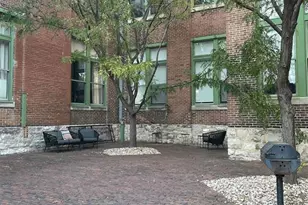 4242 Laclede Ave, Saint Louis, MO 63108 - Photo 21