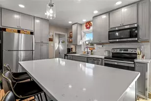 11214 Behr Dr, Saint Louis, MO 63123 - Photo 17