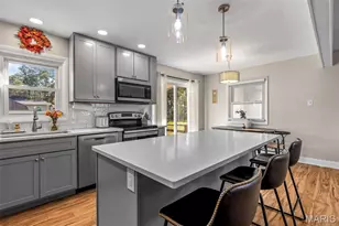 11214 Behr Dr, Saint Louis, MO 63123 - Photo 15