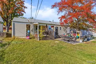 11214 Behr Dr, Saint Louis, MO 63123 - Photo 35