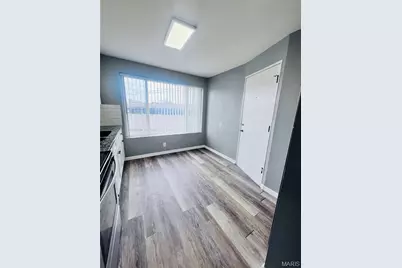 7412-7418 Olian Drive, Hazelwood, MO 63042 - Photo 7