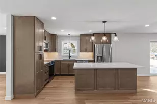 9341 Werkdale Dr, Saint Louis, MO 63126 - Photo 9