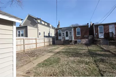 4614 Cecil Place, Saint Louis, MO 63116 - Photo 13