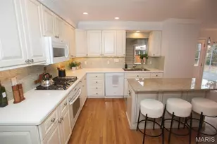 683 Hawbrook Ave, Glendale, MO 63122 - Photo 25
