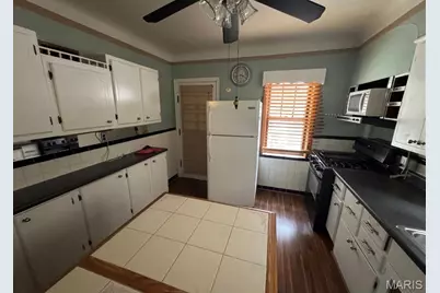 8635 Partridge Avenue, Saint Louis, MO 63147 - Photo 9