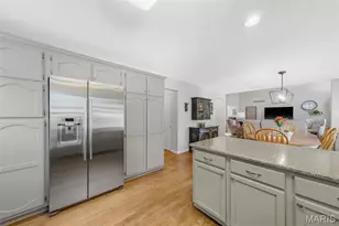 12159 Ameling Rd, Maryland Heights, MO 63043 - Photo 13