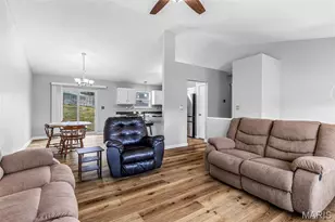 4237 NW Point Dr, House Springs, MO 63051 - Photo 11