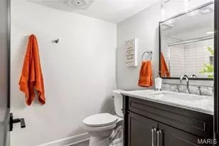 12829 Topping Acres St, Town and Country, MO 63131 - Photo 47