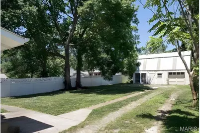 329 Rose Lane, Kirkwood, MO 63122 - Photo 13