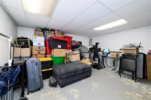 1721 Saddle Ridge Dr, Florissant, MO 63031 - Photo 15