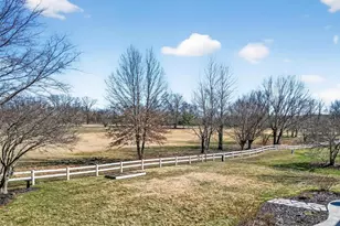 2858 Dardenne Links Dr, O'Fallon, MO 63368 - Photo 41