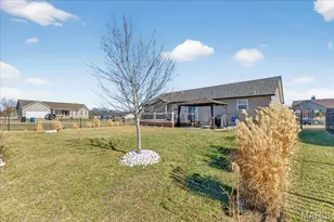 661 Big Bend Dr, Wentzville, MO 63385 - Photo 25