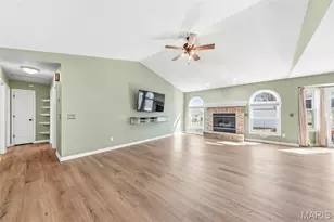 212 Old Troy Rd, Winfield, MO 63389 - Photo 9