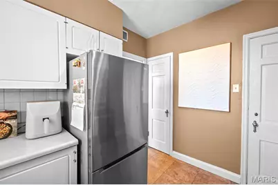 923 S Hanley Road #E, Clayton, MO 63105 - Photo 15