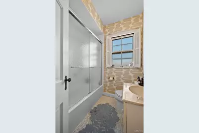 923 S Hanley Road #E, Clayton, MO 63105 - Photo 17