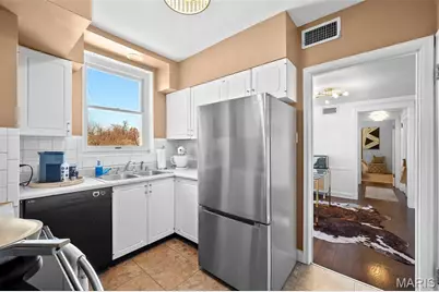 923 S Hanley Road #E, Clayton, MO 63105 - Photo 13