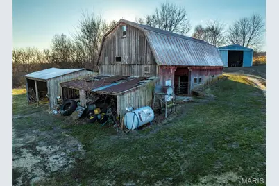 11742 Highway D, Louisiana, MO 63353 - Photo 9
