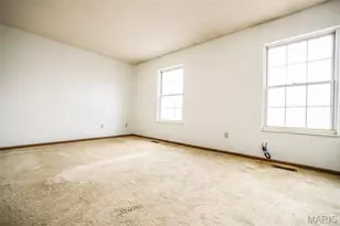 1015 Mersey Bend Dr, Saint Louis, MO 63129 - Photo 15