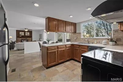 643 Nanceen Court, Ballwin, MO 63021 - Photo 11