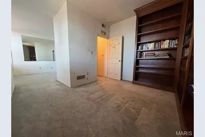 2017 S Grand Boulevard #304, Saint Louis, MO 63104 - Photo 15