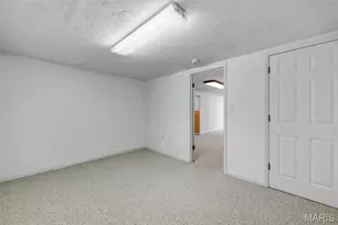 6937 Singingwood Ln, Saint Louis, MO 63129 - Photo 37