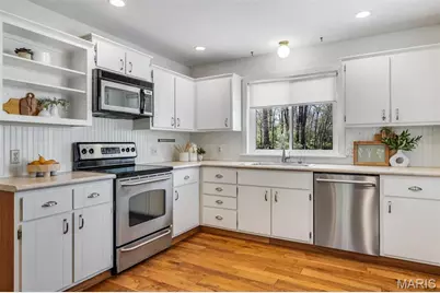 6937 Singingwood Lane, Saint Louis, MO 63129 - Photo 13