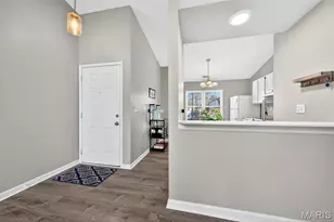 929 Sugar Lake Ct, Saint Peters, MO 63376 - Photo 7