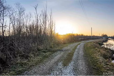 00 Mo-M, Elsberry, MO 63347 - Photo 75