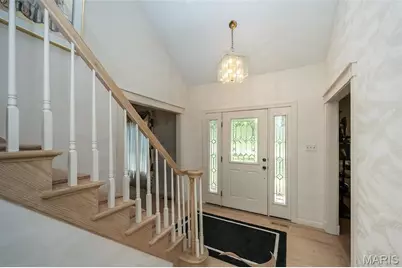 1318 Conway Oaks Drive, Chesterfield, MO 63017 - Photo 3