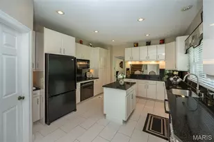 1318 Conway Oaks Dr, Chesterfield, MO 63017 - Photo 13