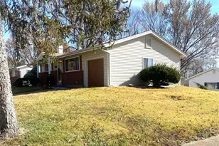 140 Mohan Dr, Florissant, MO 63033 - Photo 5