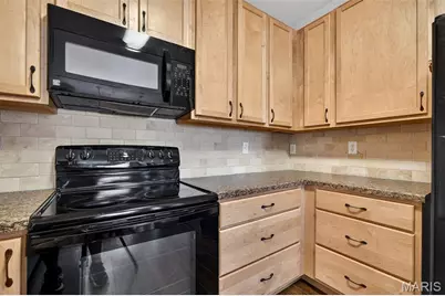 1033 Glengarry Drive, Wentzville, MO 63385 - Photo 19