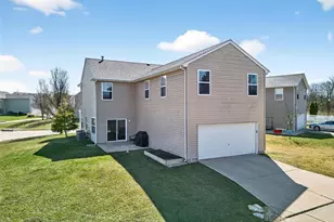 1033 Glengarry Dr, Wentzville, MO 63385 - Photo 43