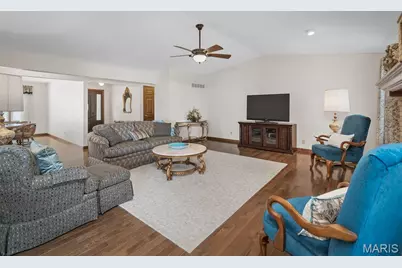 9803 Hilltop Drive, Sunset Hills, MO 63128 - Photo 11