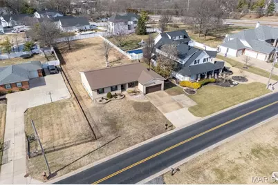 9803 Hilltop Drive, Sunset Hills, MO 63128 - Photo 47